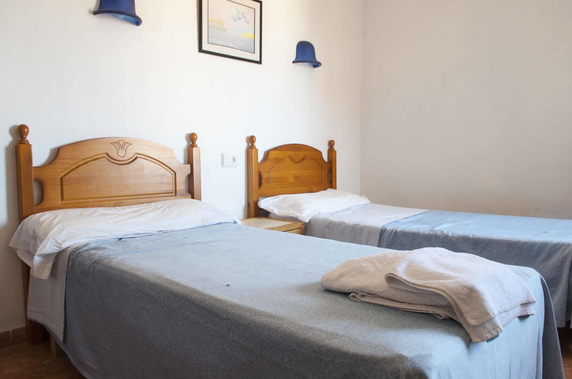 Surfing Concept Hostel Cala Ratjada  Ngoại thất bức ảnh
